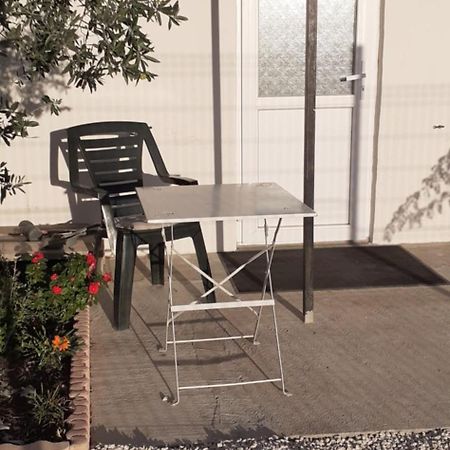 Mas Vincent Apartment La Fare-les-Oliviers Luaran gambar