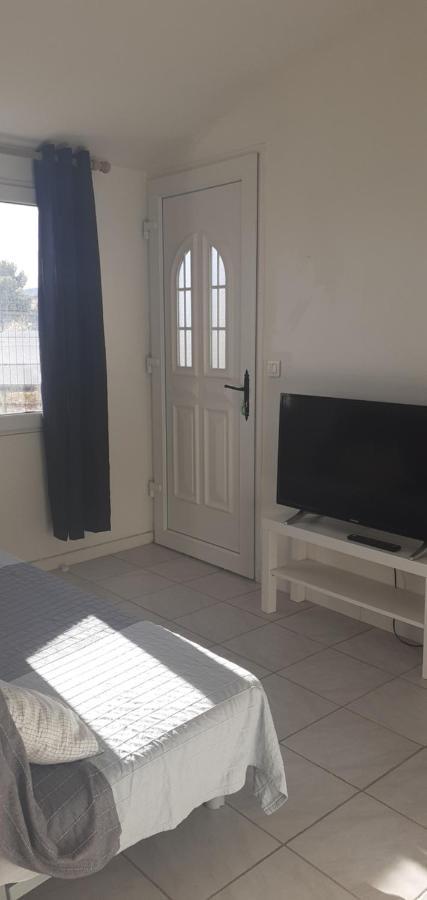 Mas Vincent Apartment La Fare-les-Oliviers Luaran gambar